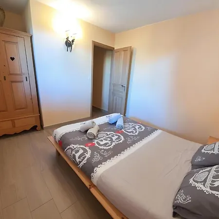 بيت للعطل La Maison Des Coeurs لوجْرا
