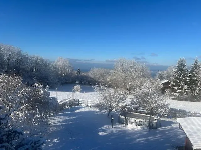 Le Petit Paradis 74 Feriehus
